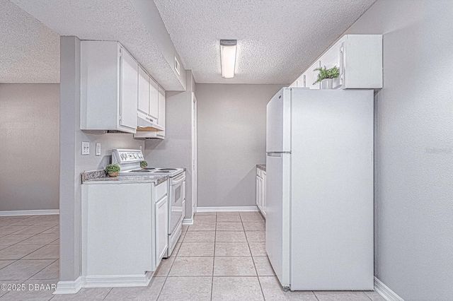 1600 BIG TREE ROAD H4, South Daytona, FL 32119