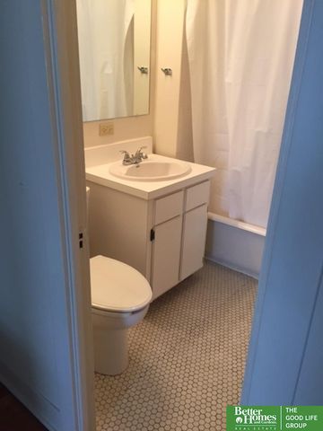 3758 S 82nd Street, Omaha, NE 68124