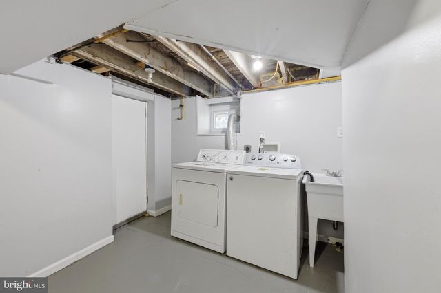 1105 WILSON DR, Havertown, PA 19083