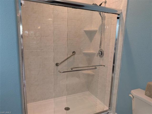 32 Greenwood DR, North Fort Myers, FL 33903