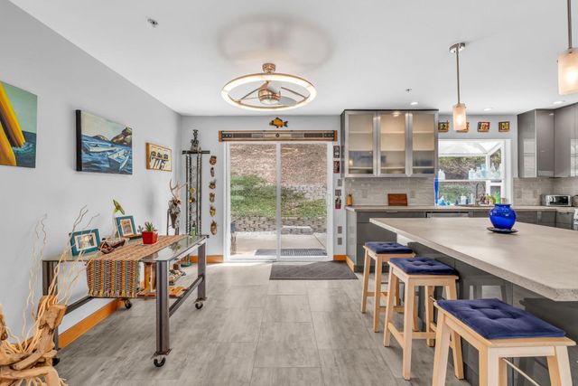 7310 Timeview Way, Salinas, CA 93907