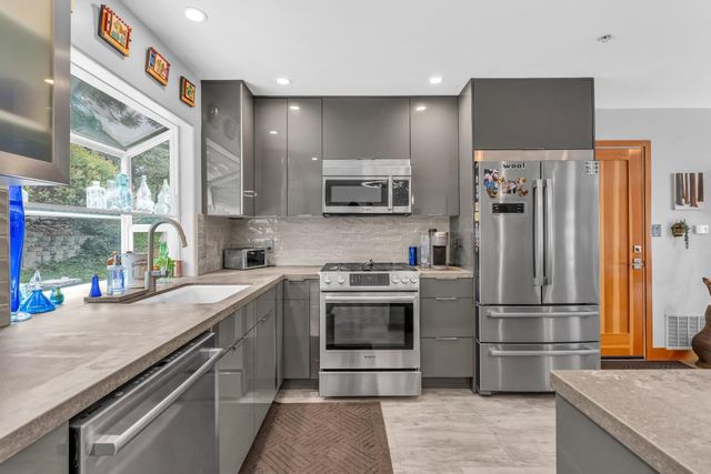 7310 Timeview Way, Salinas, CA 93907