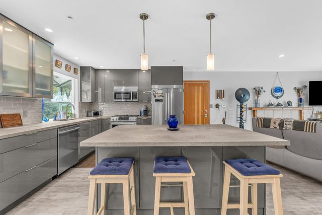 7310 Timeview Way, Salinas, CA 93907