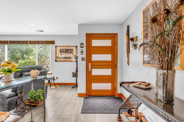 7310 Timeview Way, Salinas, CA 93907