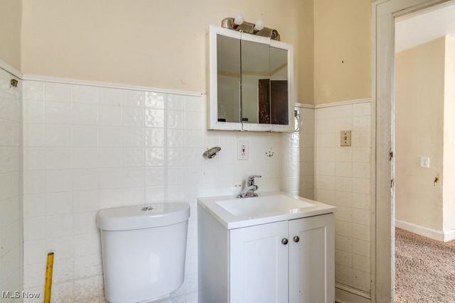 13625 Cranwood Drive, Garfield Heights, OH 44105