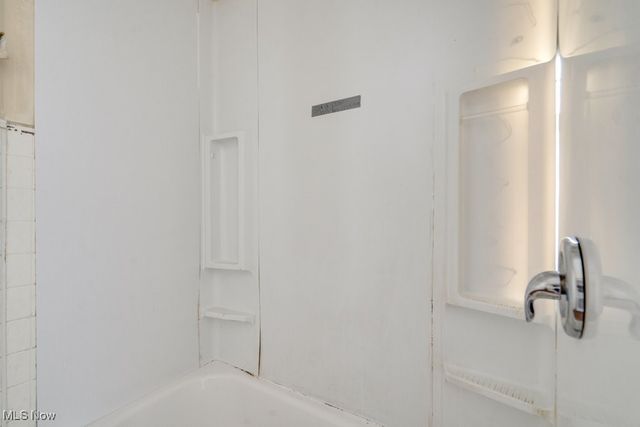 13625 Cranwood Drive, Garfield Heights, OH 44105