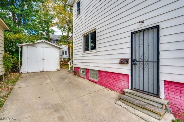 13625 Cranwood Drive, Garfield Heights, OH 44105