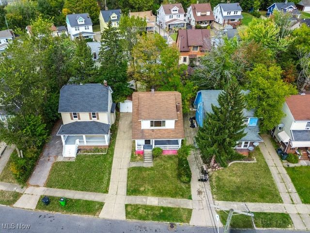 13625 Cranwood Drive, Garfield Heights, OH 44105