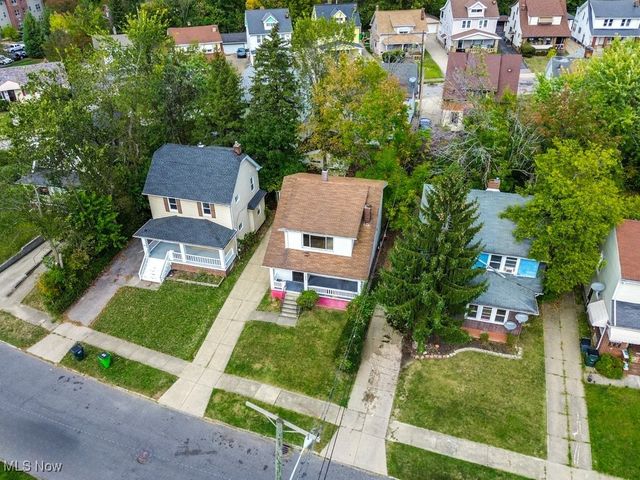 13625 Cranwood Drive, Garfield Heights, OH 44105