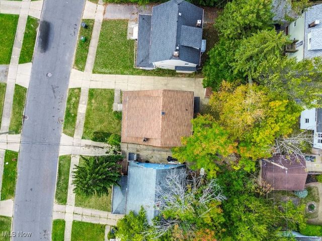 13625 Cranwood Drive, Garfield Heights, OH 44105