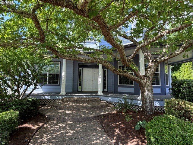 3325 PARK HILLS Dr, Eugene, OR 97405