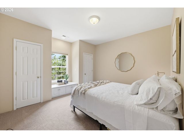 3325 PARK HILLS Dr, Eugene, OR 97405