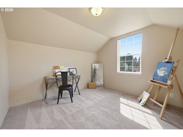 3325 PARK HILLS Dr, Eugene, OR 97405
