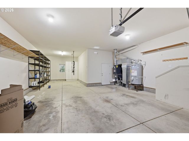 3325 PARK HILLS Dr, Eugene, OR 97405