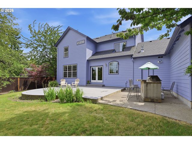 3325 PARK HILLS Dr, Eugene, OR 97405
