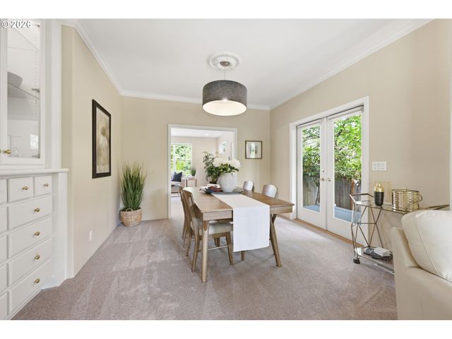 3325 PARK HILLS Dr, Eugene, OR 97405