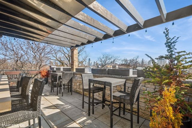 1934 N Bissell Street, Chicago, IL 60614