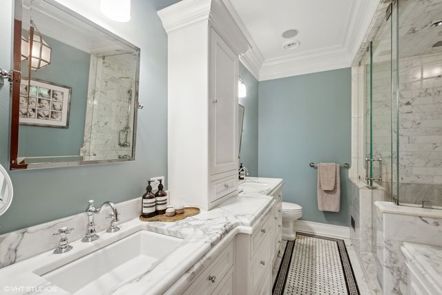 1934 N Bissell Street, Chicago, IL 60614