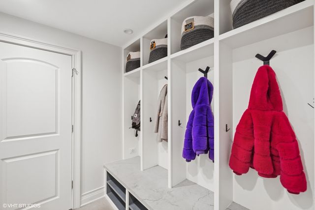 1934 N Bissell Street, Chicago, IL 60614