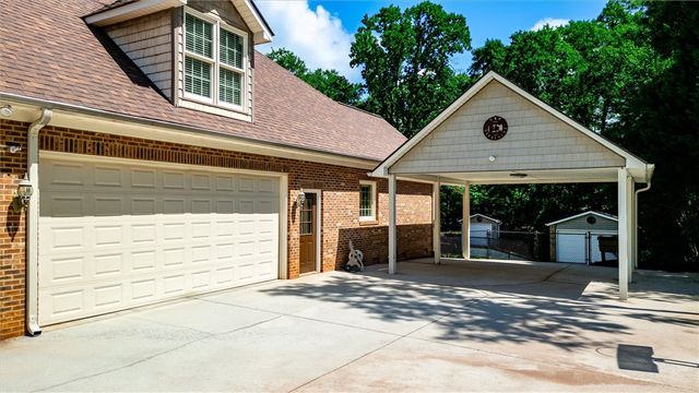 1102 Hunters Trail, Anderson, SC 29625