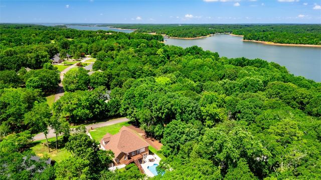 1102 Hunters Trail, Anderson, SC 29625