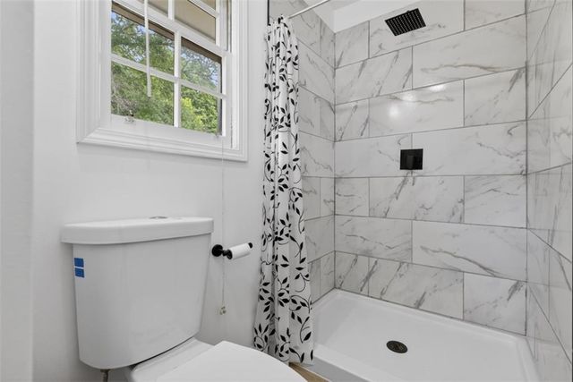 207 Buena Vista Street, Winder, GA 30680