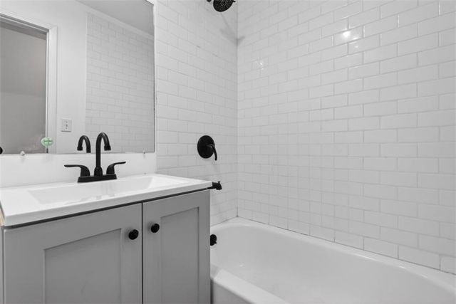207 Buena Vista Street, Winder, GA 30680