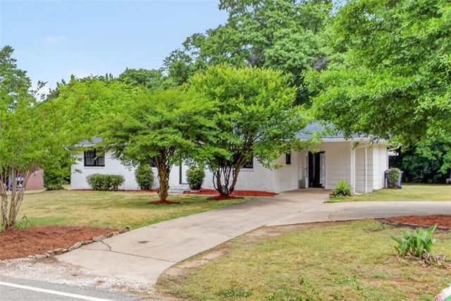 207 Buena Vista Street, Winder, GA 30680