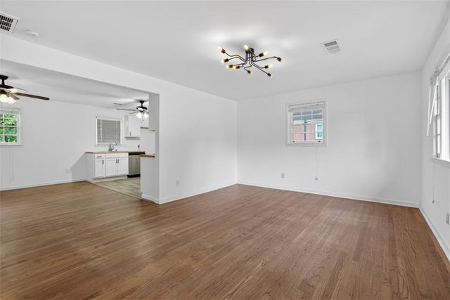 207 Buena Vista Street, Winder, GA 30680