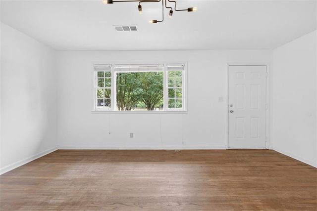 207 Buena Vista Street, Winder, GA 30680