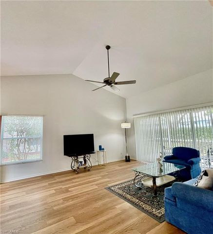 685 Windsor SQ 101, Naples, FL 34104