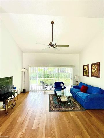 685 Windsor SQ 101, Naples, FL 34104