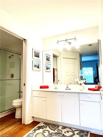 685 Windsor SQ 101, Naples, FL 34104