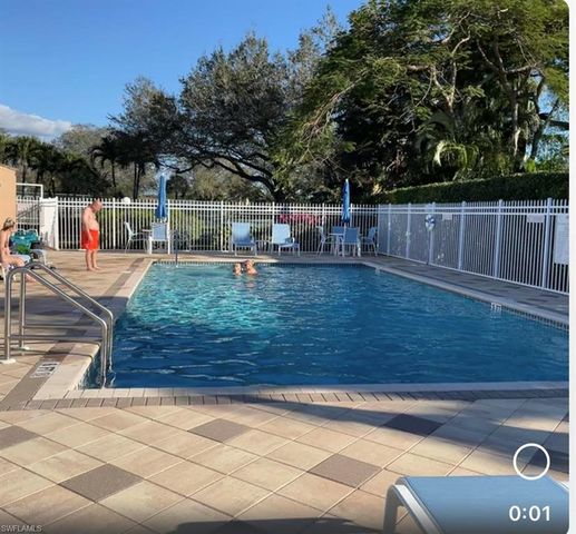 685 Windsor SQ 101, Naples, FL 34104