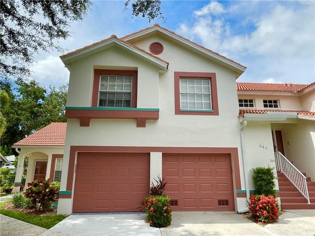 685 Windsor SQ 101, Naples, FL 34104