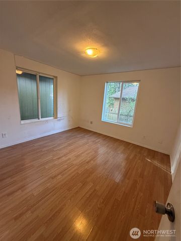 11 NE Skipper Court, Belfair, WA 98528