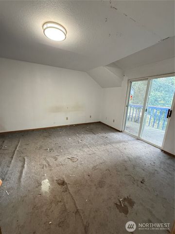 11 NE Skipper Court, Belfair, WA 98528