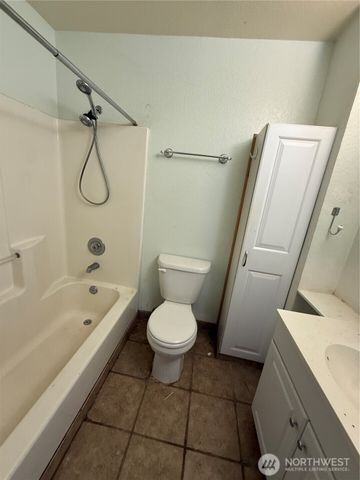11 NE Skipper Court, Belfair, WA 98528
