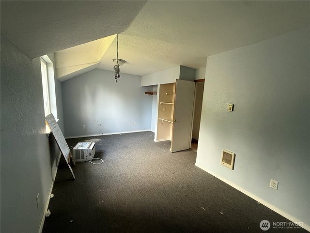 11 NE Skipper Court, Belfair, WA 98528