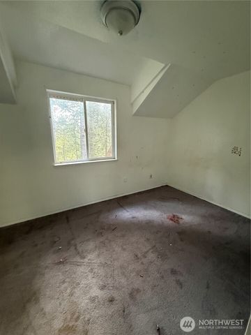 11 NE Skipper Court, Belfair, WA 98528