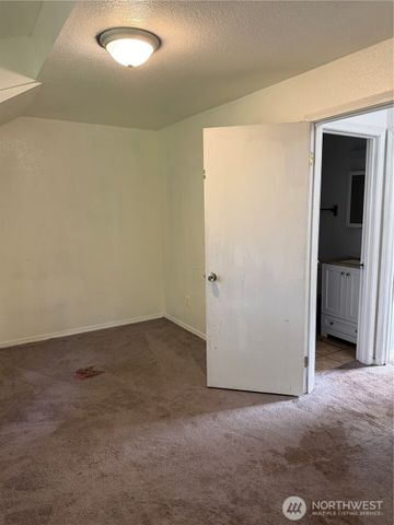 11 NE Skipper Court, Belfair, WA 98528