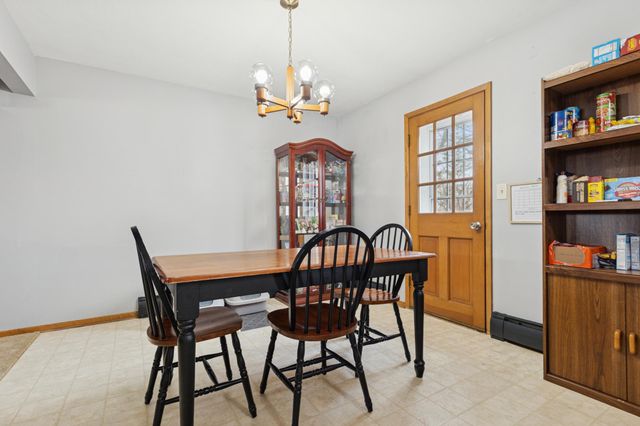 620 8th Street SW, Faribault, MN 55021
