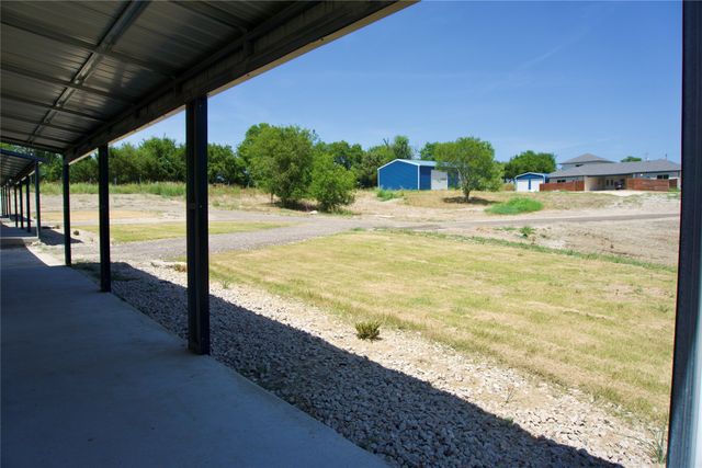 325 County Road 560 B, Farmersville, TX 75442