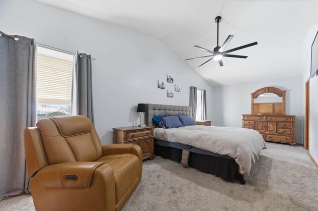 10407 E Countryside Cir, Wichita, KS 67207