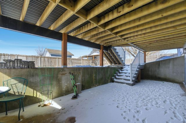 10407 E Countryside Cir, Wichita, KS 67207