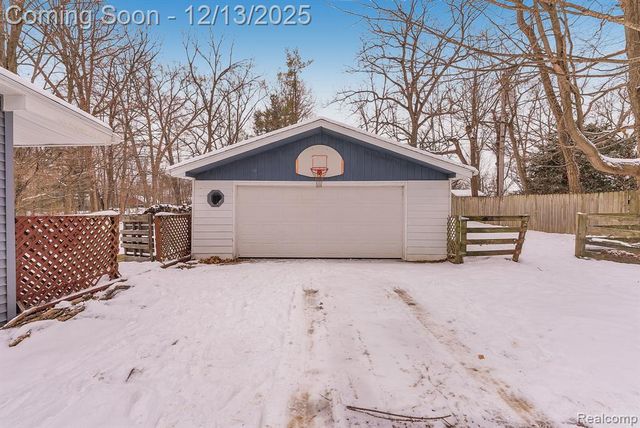 4990 Bolla Road, Ypsilanti, MI 48197