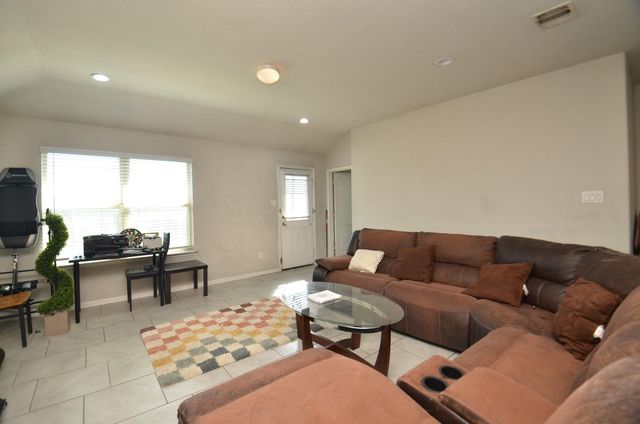 702 Autumn Flats Way, Rosharon, TX 77583