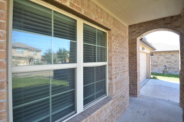 702 Autumn Flats Way, Rosharon, TX 77583