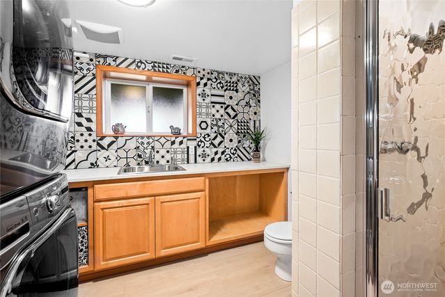 8831 RIVERCREST AVENUE, Everett, WA 98208