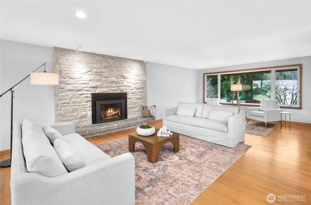 8831 RIVERCREST AVENUE, Everett, WA 98208